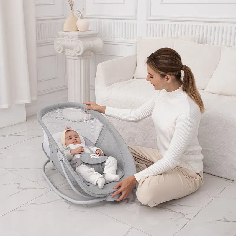 Mastela 4 in 1 Deluxe Multi Functional Bassinet